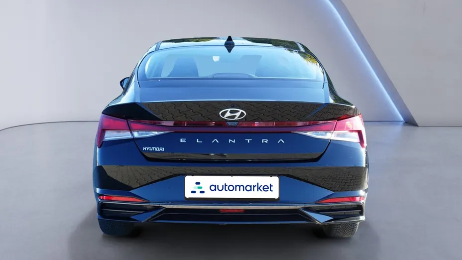 HYUNDAI Elantra Elantra 1.6 Smart CVT