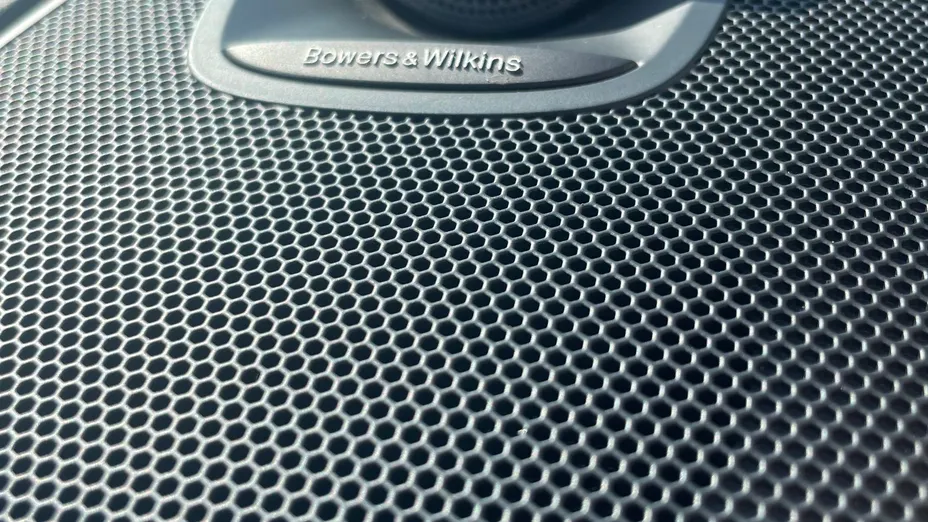 VOLVO XC60 XC60 T8 AWD Plug-In Hybrid R-Design aut