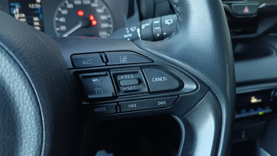 TOYOTA Yaris Yaris Hybrid 1.5 Comfort