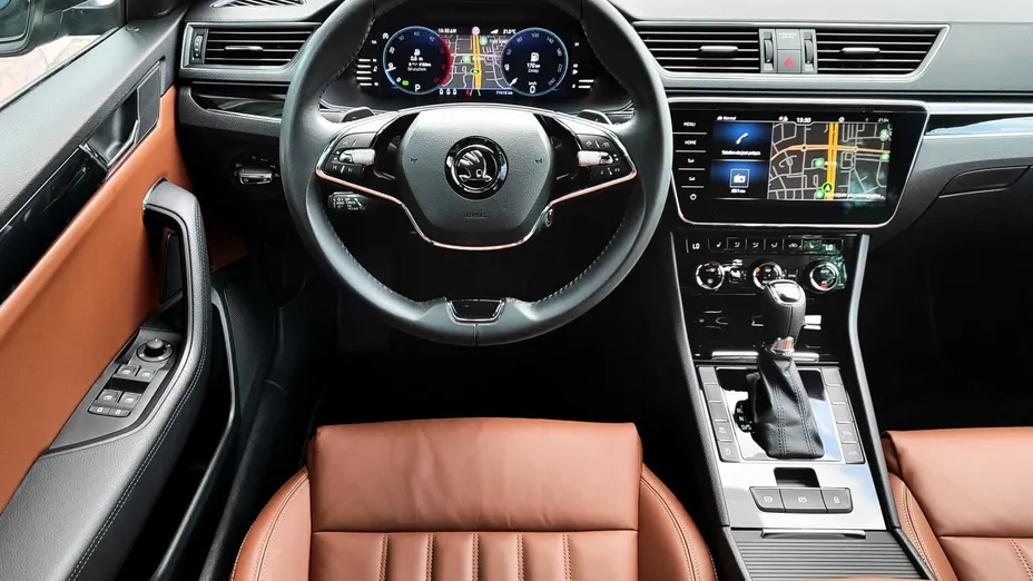 SKODA Superb Superb 2.0 TDI SCR L&K DSG