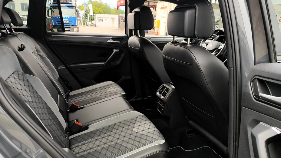VOLKSWAGEN Tiguan Tiguan 2.0 TDI SCR 4Mot. R-Line DSG