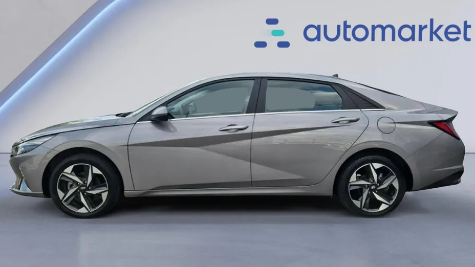 HYUNDAI Elantra Elantra 1.6 Smart CVT
