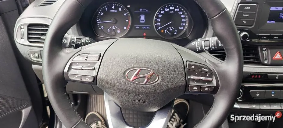 HYUNDAI i30 i30 1.5 DPI Classic +