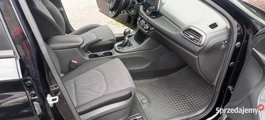 HYUNDAI i30 i30 1.5 DPI Classic +