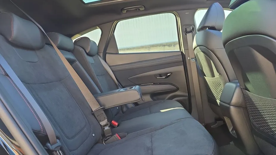 HYUNDAI Tucson -