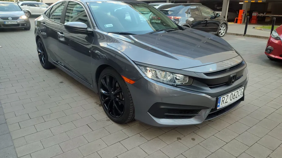 HONDA Civic -