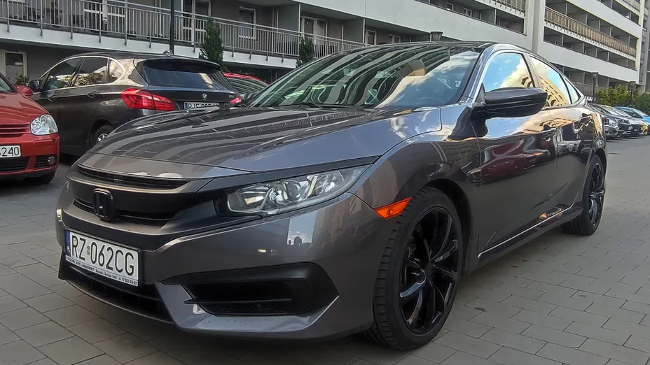 HONDA Civic -