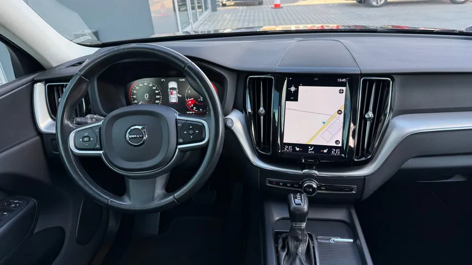 VOLVO XC60 XC60 T4 Momentum aut