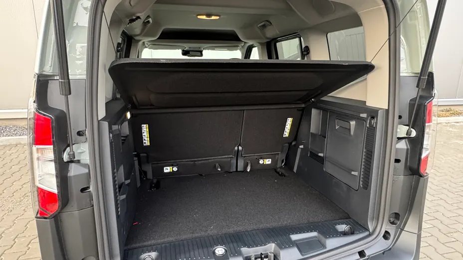 FORD Tourneo Courier Tourneo Courier 1.0 EcoBoost Titanium aut Nowy