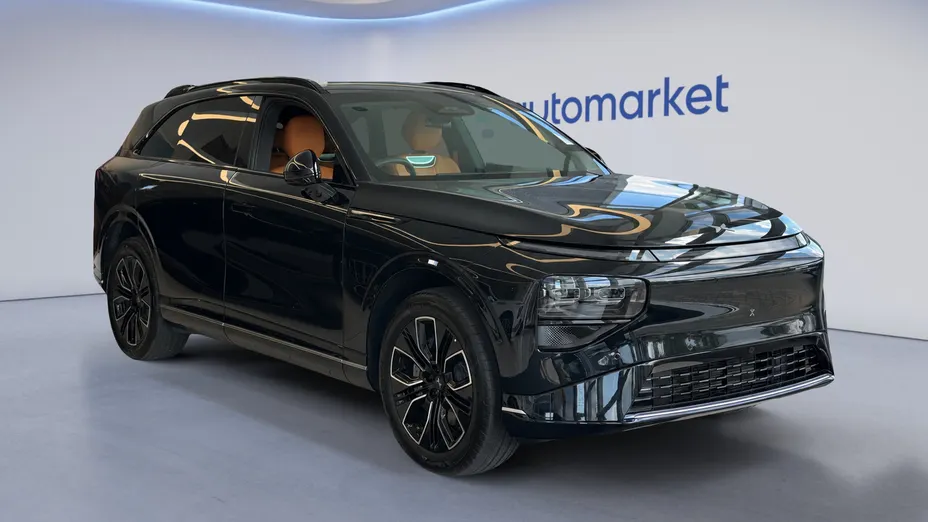 XPENG G9 G9 80.3 kWh RWD Standard Range Nowy