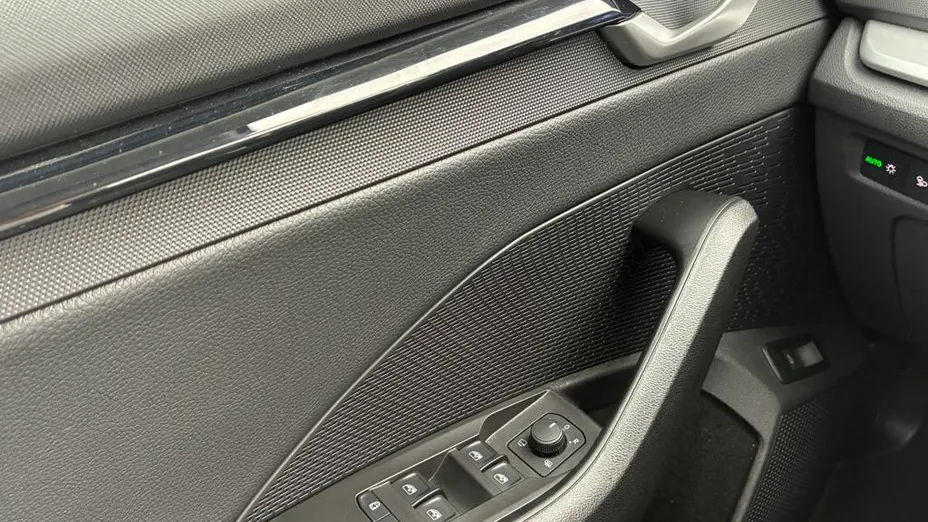 SKODA Octavia Octavia 1.5 TSI mHEV Selection DSG