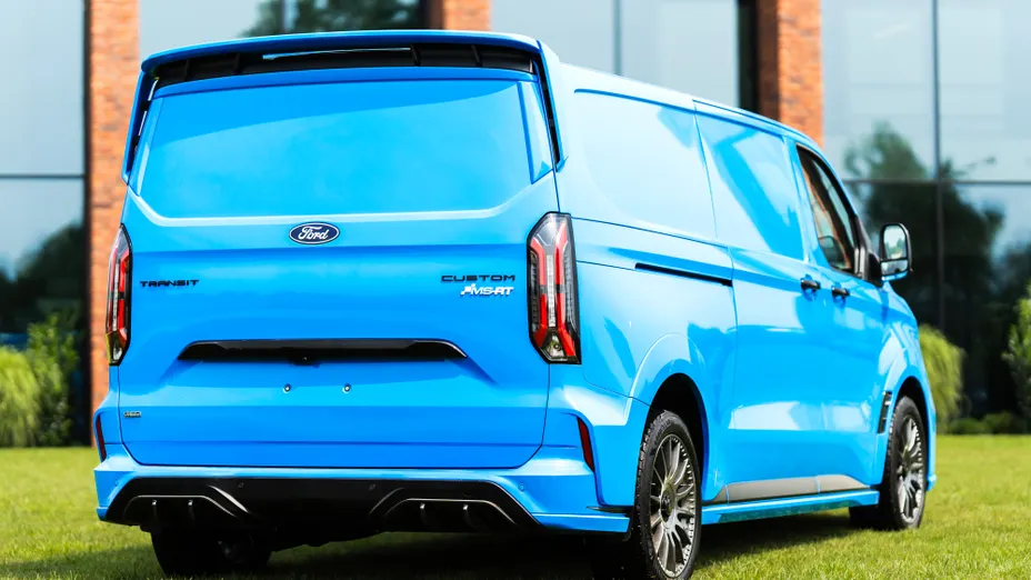 FORD Transit Custom Transit Custom 2.5 PHEV 320 L2H1 MS-RT CVT Nowy