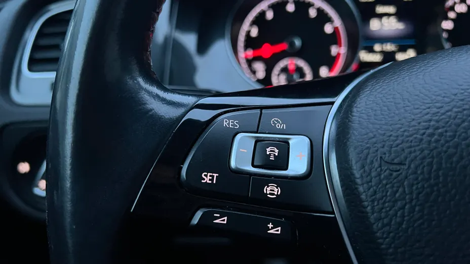 VOLKSWAGEN Golf Golf VII 1.0 TSI BMT Comfortline