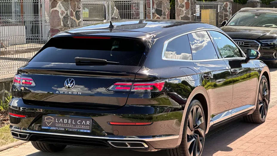 VOLKSWAGEN Arteon Arteon 2.0 TSI R-Line DSG