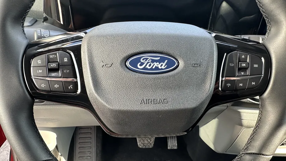 FORD Transit Custom Transit Custom 2.0 EcoBlue 320 L1H1 AWD Limited (bryg.) Aut. Nowy