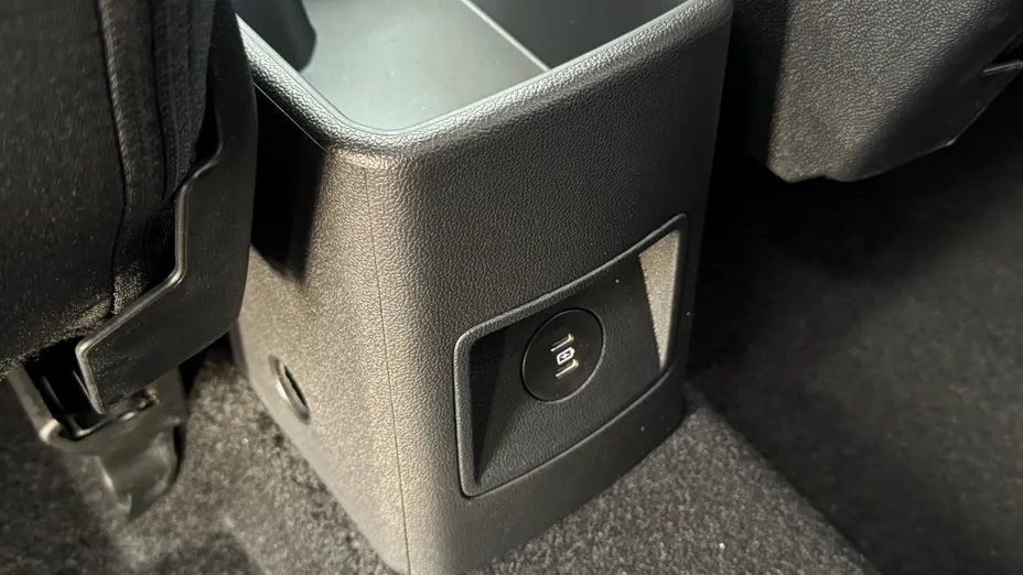 FORD Tourneo Courier Tourneo Courier 1.0 EcoBoost Titanium aut Nowy