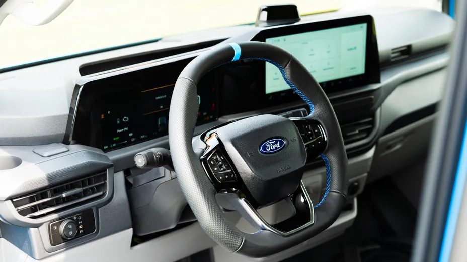 FORD Transit Custom Transit Custom 2.5 PHEV 320 L2H1 MS-RT CVT Nowy