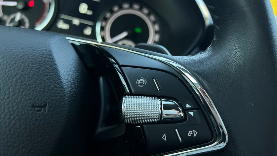 SKODA Fabia Fabia 1.0 TSI Selection DSG