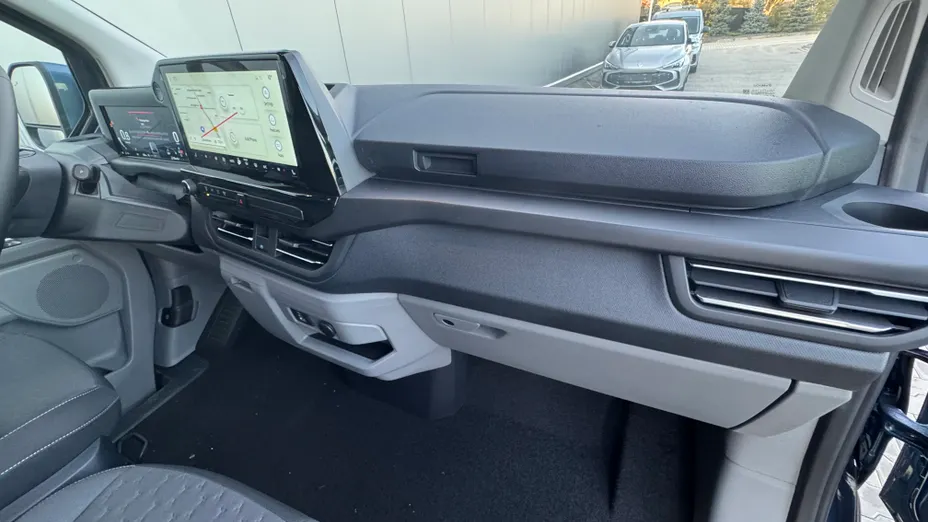 FORD Tourneo Custom Tourneo Custom 2.0 EcoBlue 320 L2 Titanium aut Nowy