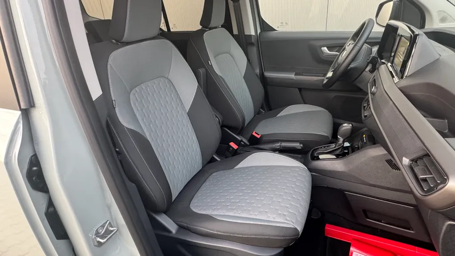 FORD Tourneo Courier Tourneo Courier 1.0 EcoBoost Titanium aut Nowy