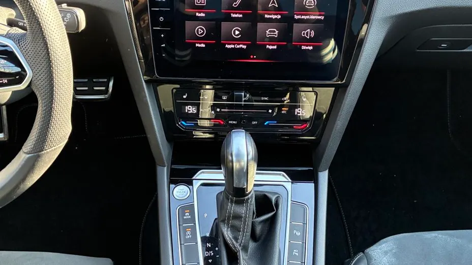 VOLKSWAGEN Arteon Arteon 2.0 TSI R-Line DSG