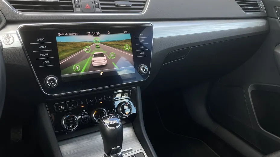 SKODA Superb Superb 2.0 TSI 4x4 Ambition DSG