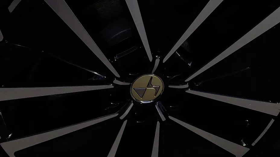 DS DS7 DS 7 1.6 E-Tense 4x4 Edition France aut Nowy