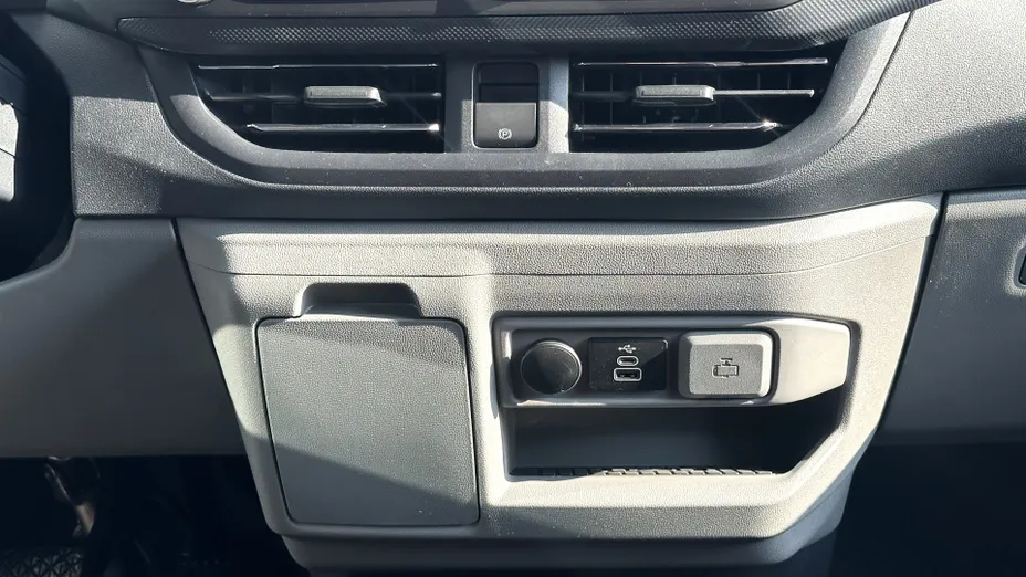 FORD Transit Custom Transit Custom 2.0 EcoBlue 320 L1H1 AWD Limited (bryg.) Aut. Nowy