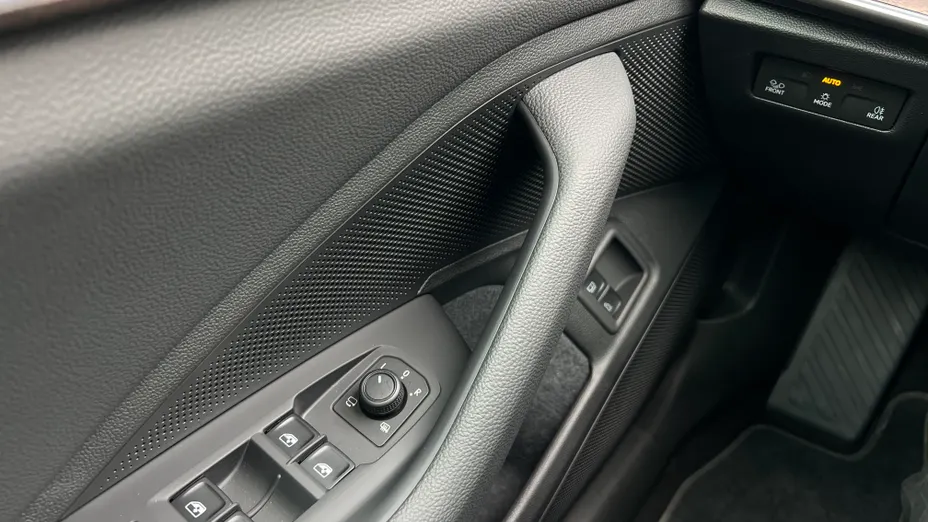 SKODA Superb Superb 1.5 TSI Plug-in Hybrid L&K DSG
