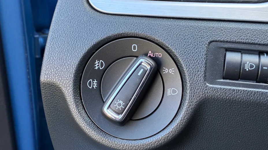 SKODA Rapid Rapid 1.0 TSI Ambition