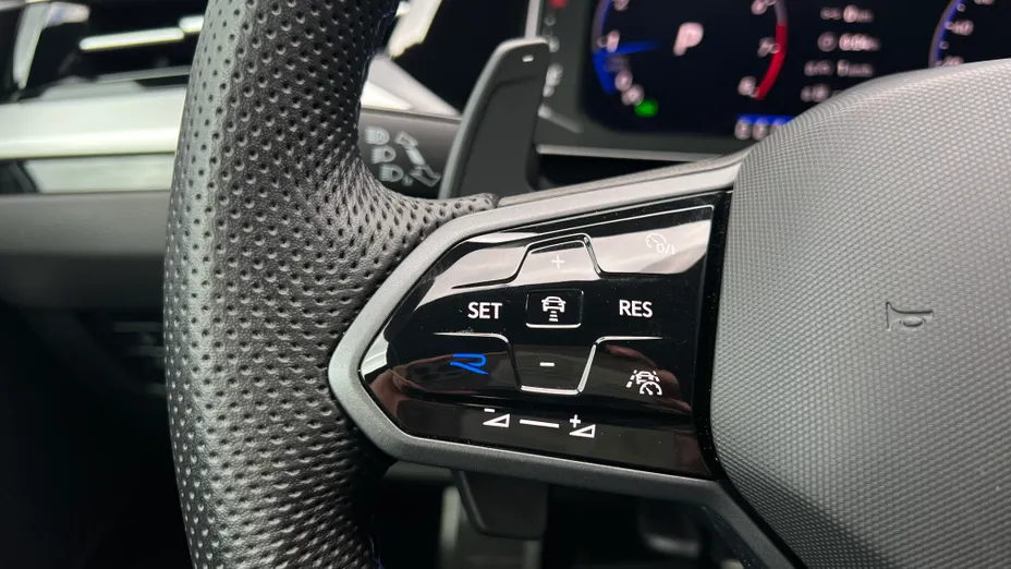 VOLKSWAGEN Arteon Arteon 2.0 TSI 4Motion R DSG
