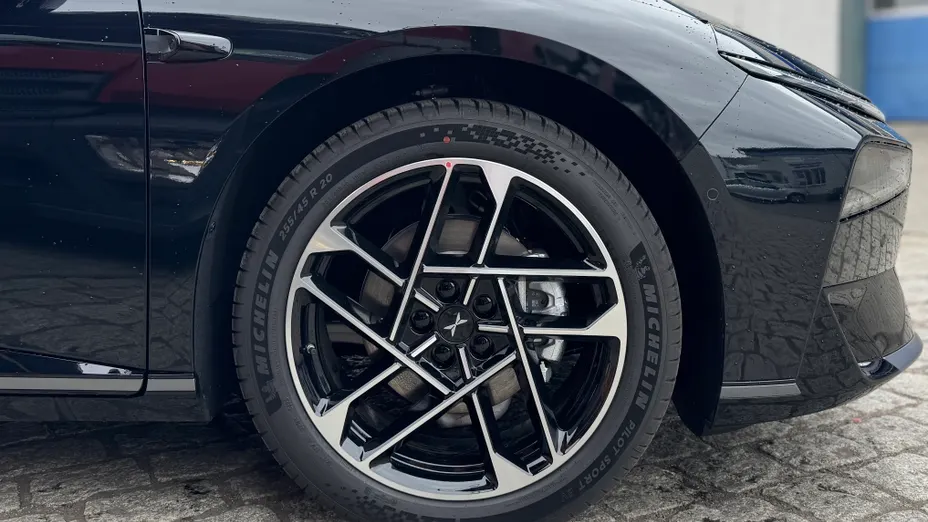 XPENG P7+ P7+ 74.9 kWh RWD Long Rage Pro