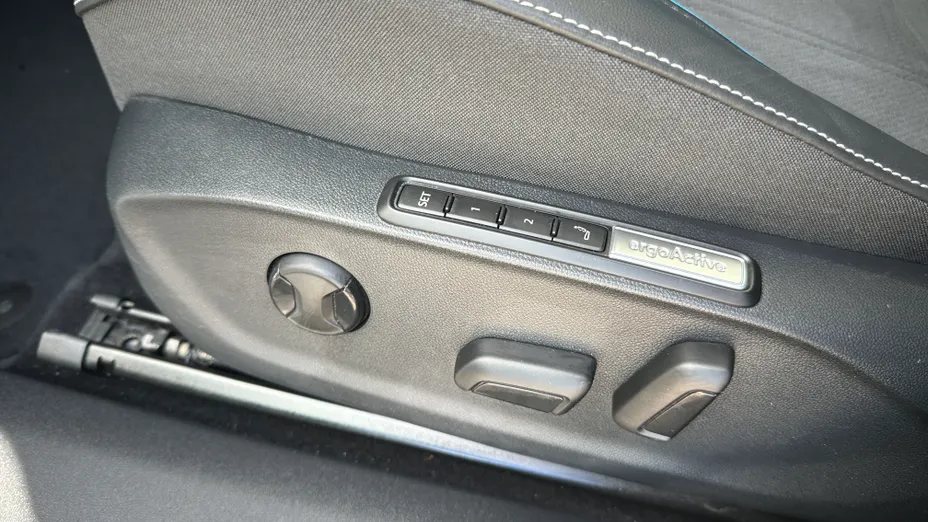 VOLKSWAGEN ID.7 ID.7 77kWh Pro