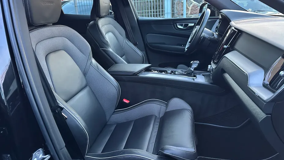 VOLVO XC60 XC60 D4 R-Design aut