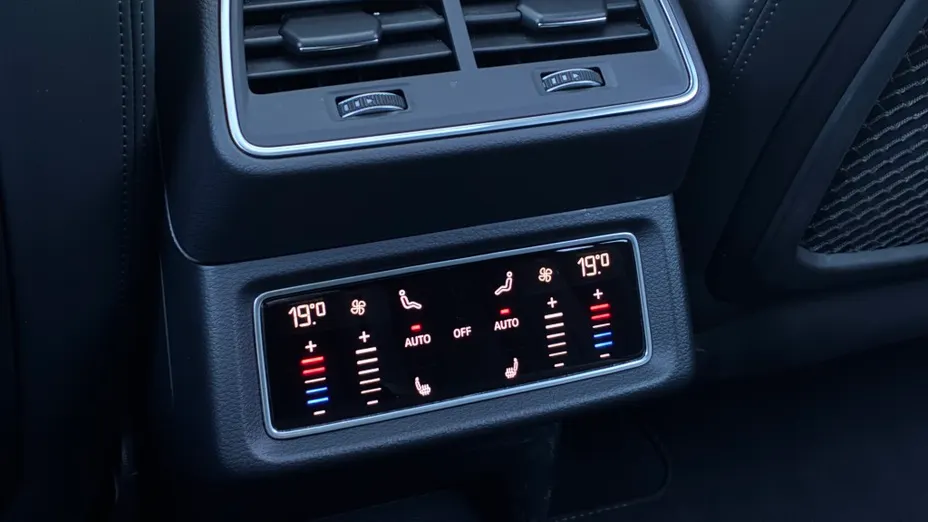 AUDI Q8 / E-Tron e-tron 50 Quattro S Line