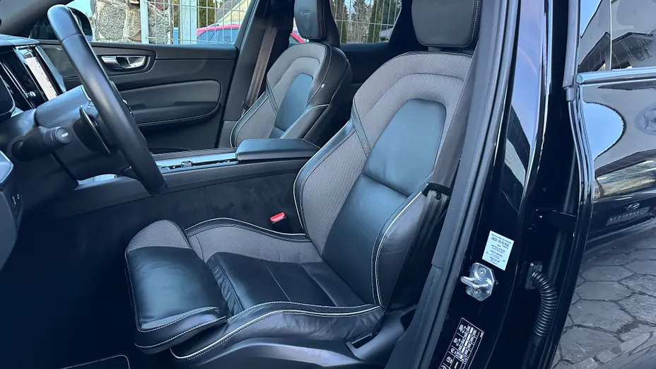 VOLVO XC60 XC60 D4 R-Design aut