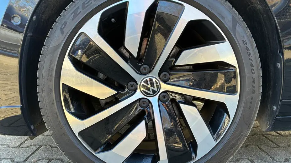 VOLKSWAGEN Arteon Arteon 2.0 TSI R-Line DSG