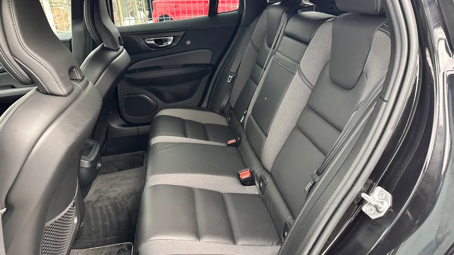 VOLVO V60 V60 D4 R-Design aut