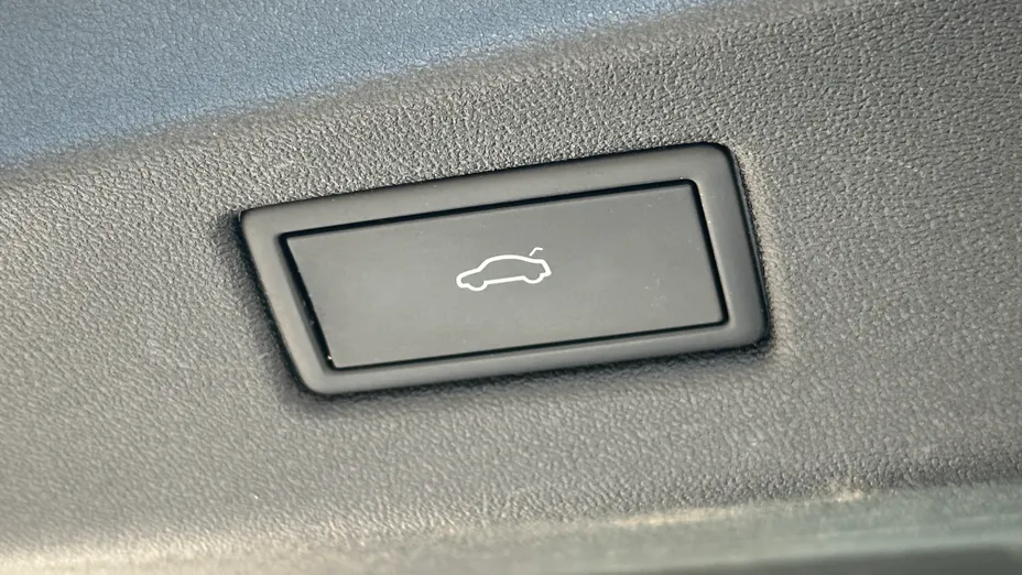 VOLKSWAGEN ID.7 ID.7 77kWh Pro