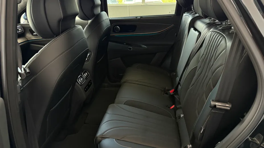 JAECOO J8 J8 1.5 T-GDI Super Hybrid Premium DHT 7os. Nowy