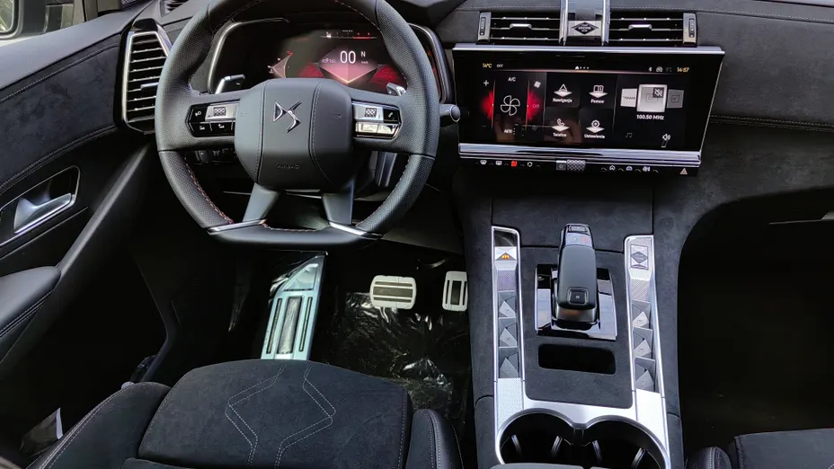 DS DS7 DS 7 1.6 E-Tense 4x4 Edition France aut Nowy