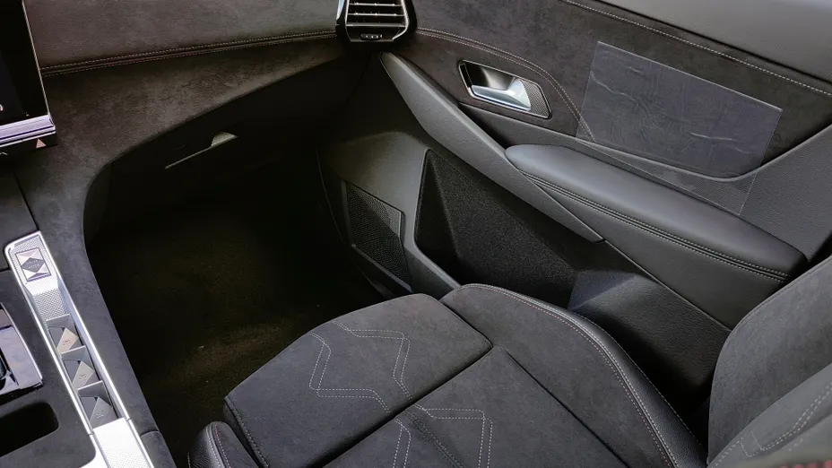 DS DS7 DS 7 1.6 E-Tense 4x4 Edition France aut Nowy