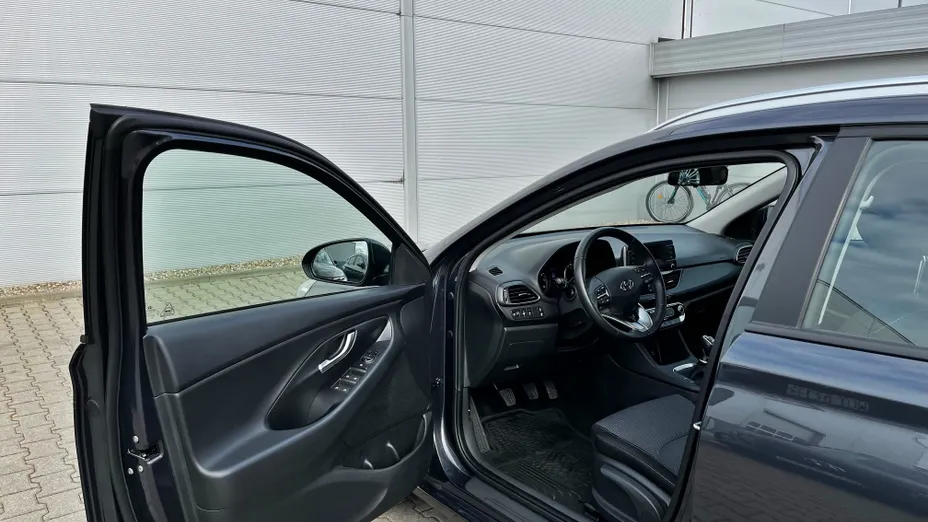 HYUNDAI i30 i30 1.0 T-GDI Modern