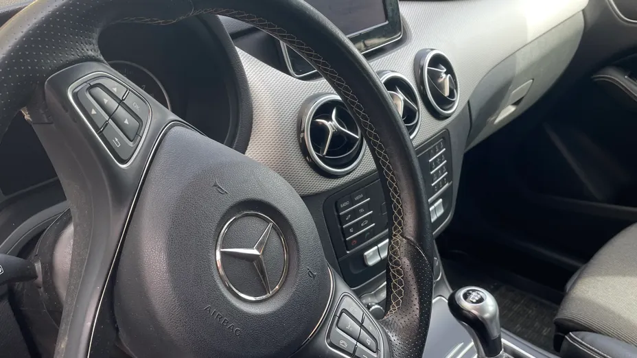 MERCEDES-BENZ B Klasa B 180 Urban