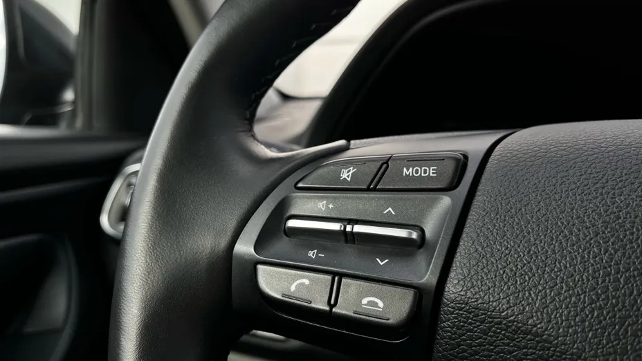 HYUNDAI i30 i30 1.0 T-GDI Modern