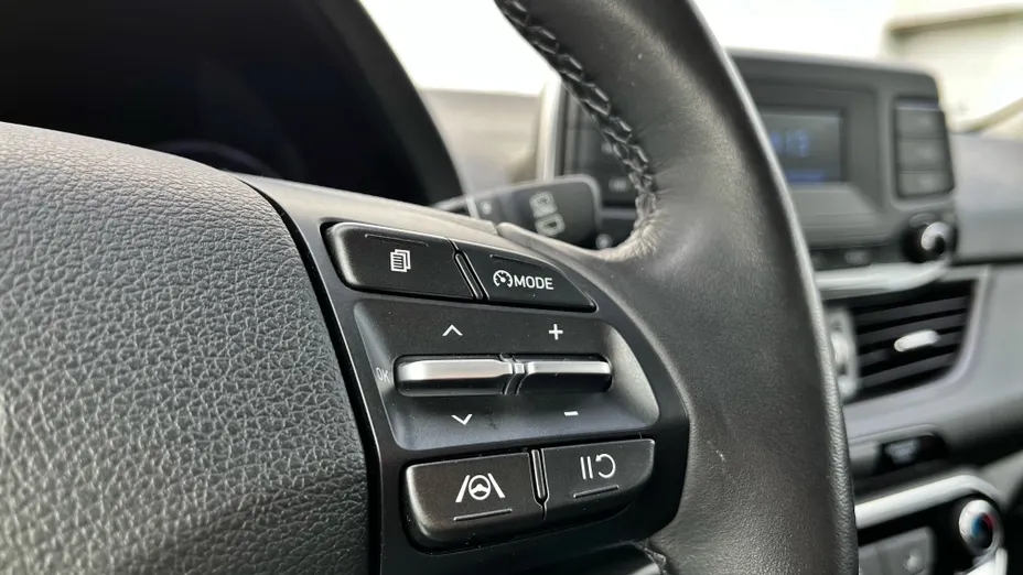 HYUNDAI i30 i30 1.0 T-GDI Modern