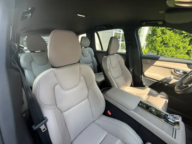 VOLVO XC90 XC90 B5 B AWD Plus Bright 7os aut