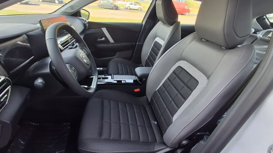 CITROEN C4 C4 1.2 PureTech Plus S&S EAT8