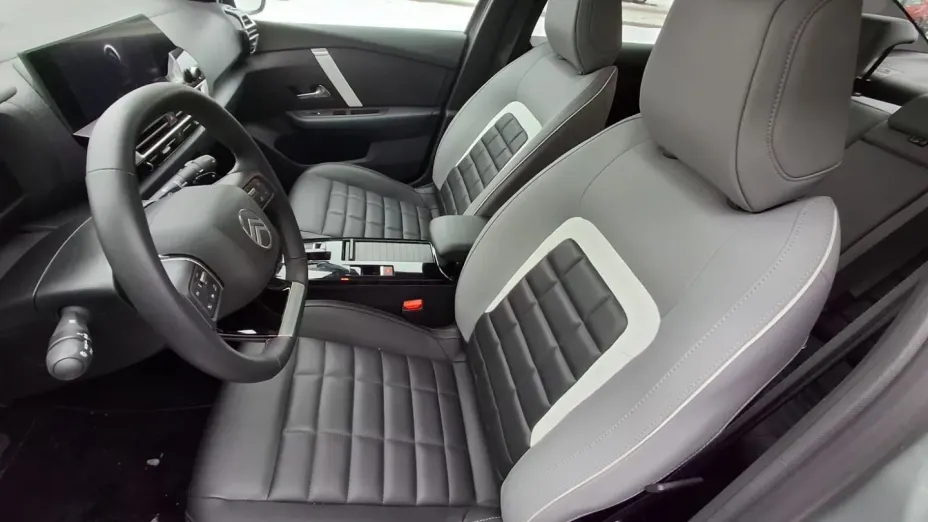 CITROEN C4 X C4 X 1.2 mHEV Max eDCT6