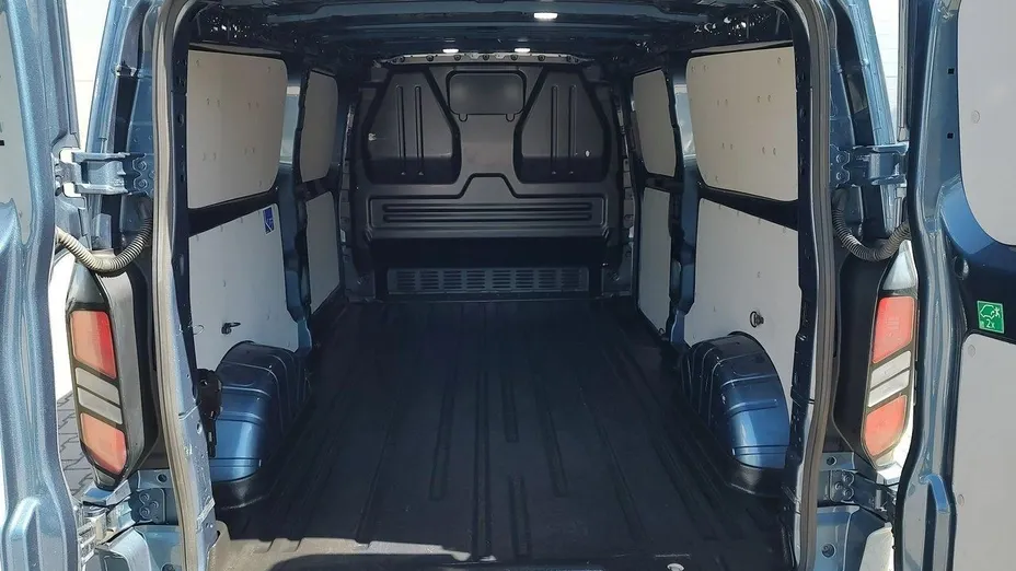 FORD Transit Custom Transit Custom 320 L2H1 Limited Aut.
